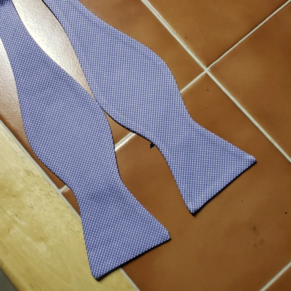 👔MENS LILAC NEW BOW TIE👔
